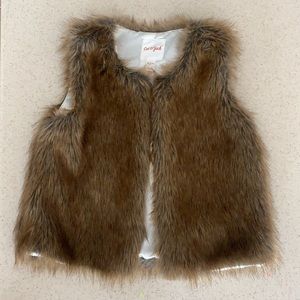 Cat & Jack Girls Furry Vest (7/8)